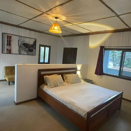 אקרה Omanye Lodge מראה חיצוני תמונה