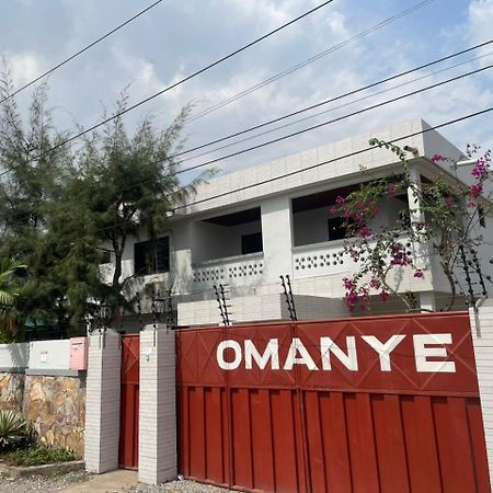 אקרה Omanye Lodge מראה חיצוני תמונה