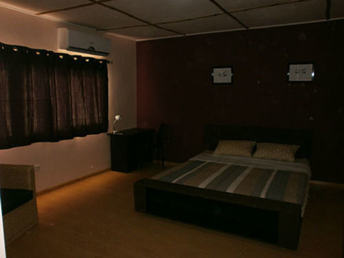 אקרה Omanye Lodge מראה חיצוני תמונה